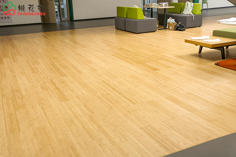 教學(xué)區(qū)竹地板
